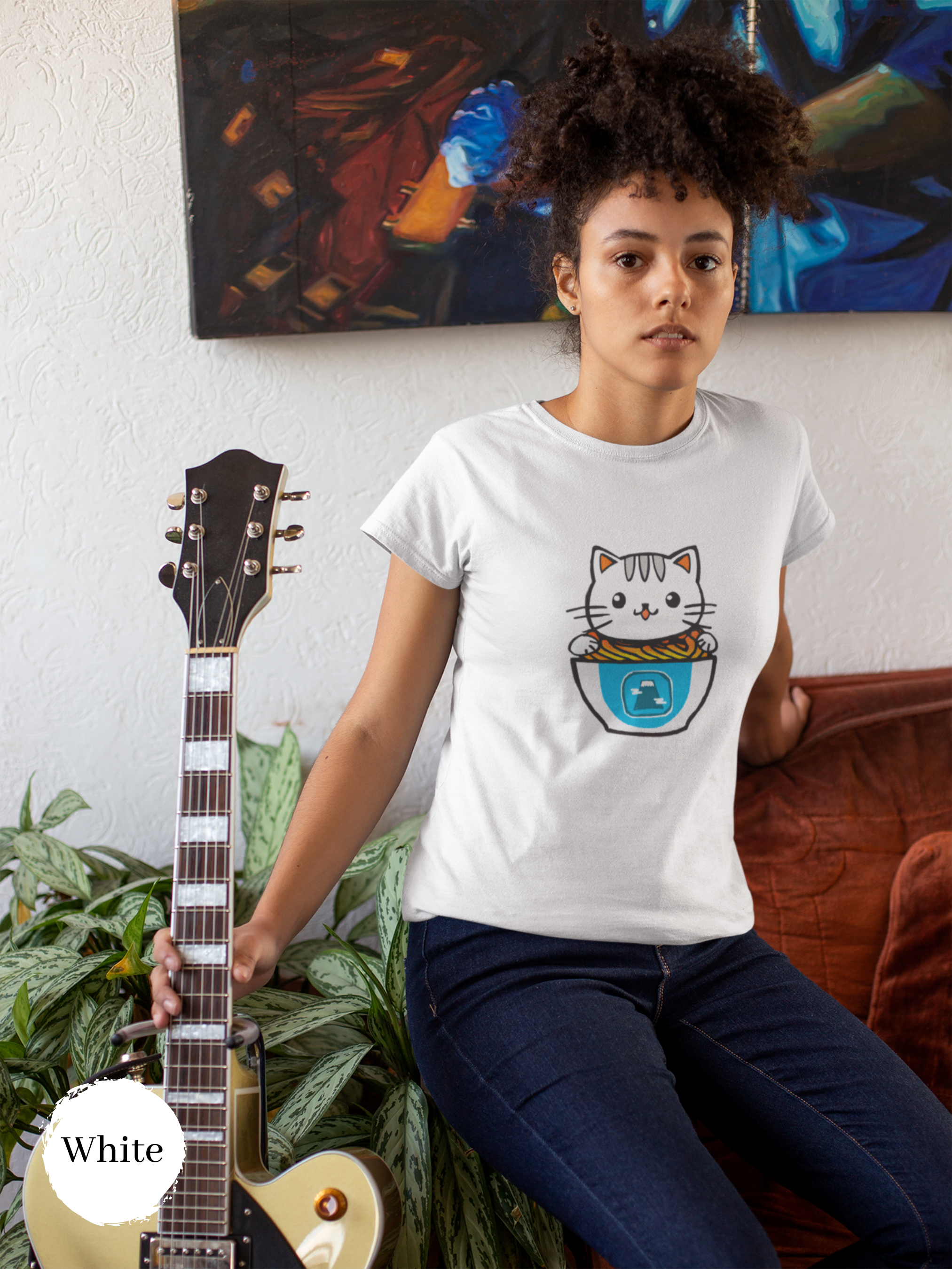 Ramen Cat with Mt. Fuji T-Shirt: Japanese Foodie Shirt with Cute Ramen Art