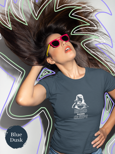 Retro Ramen Queen T-Shirt: Japanese Foodie Shirt with Ramen Art Illustration
